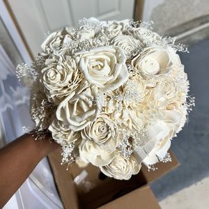Sola wood flower bouquet